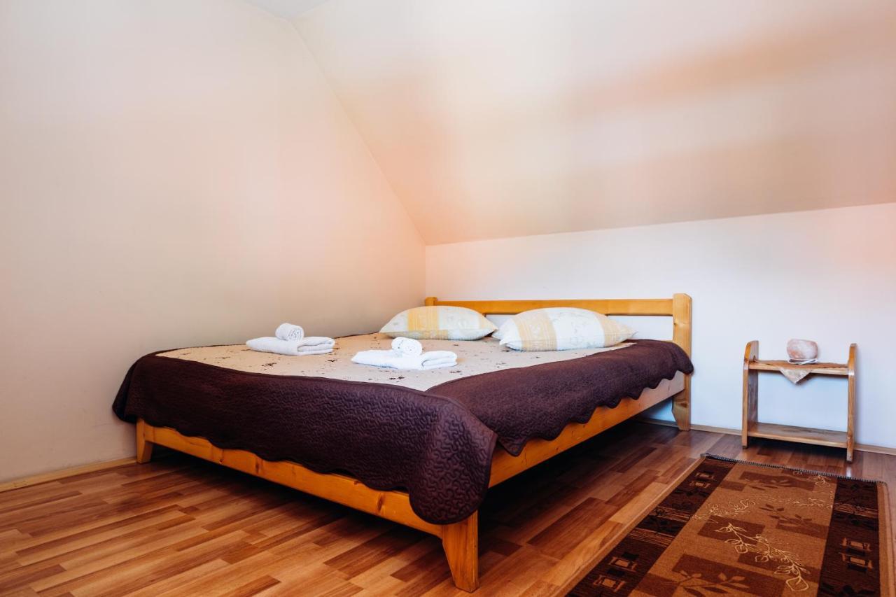 Iris Panzio Hotell Praid Exteriör bild