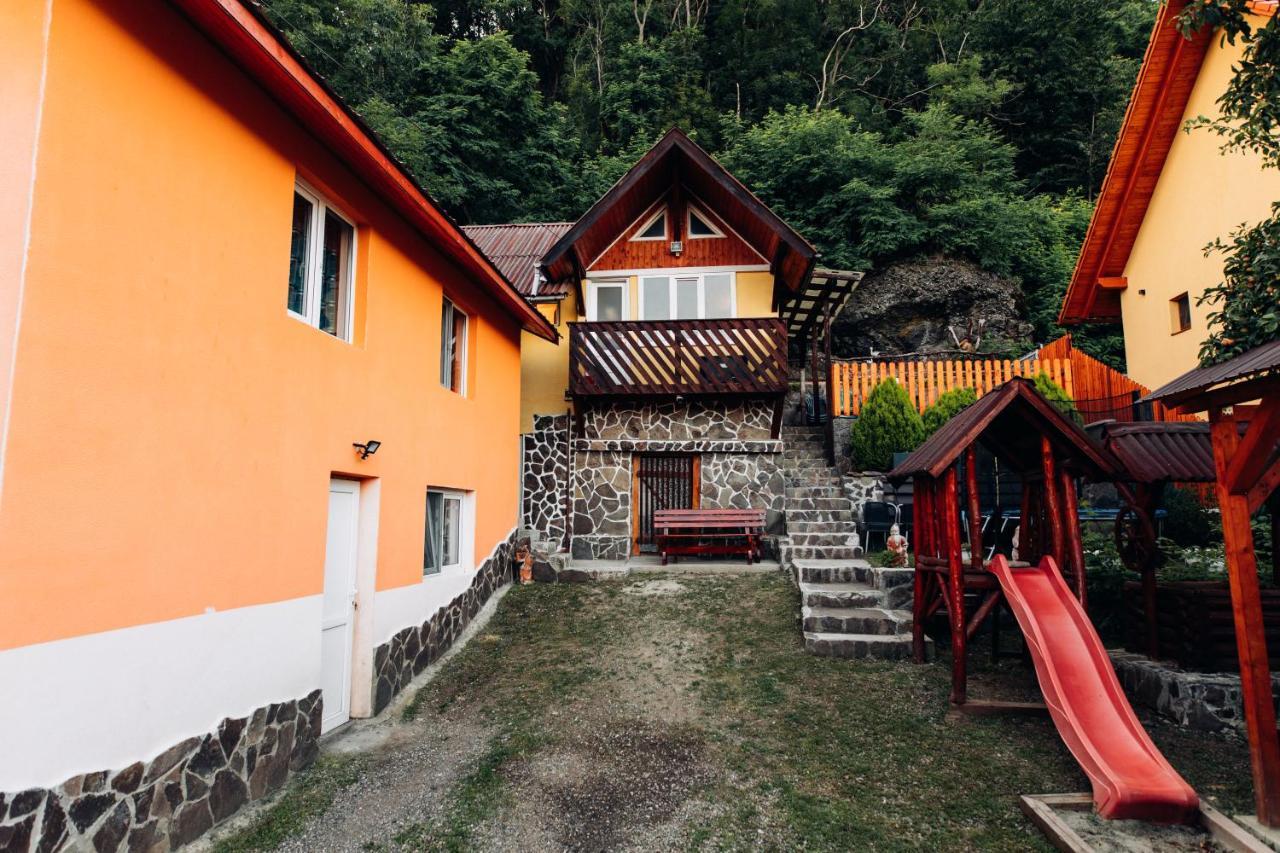 Iris Panzio Hotell Praid Exteriör bild