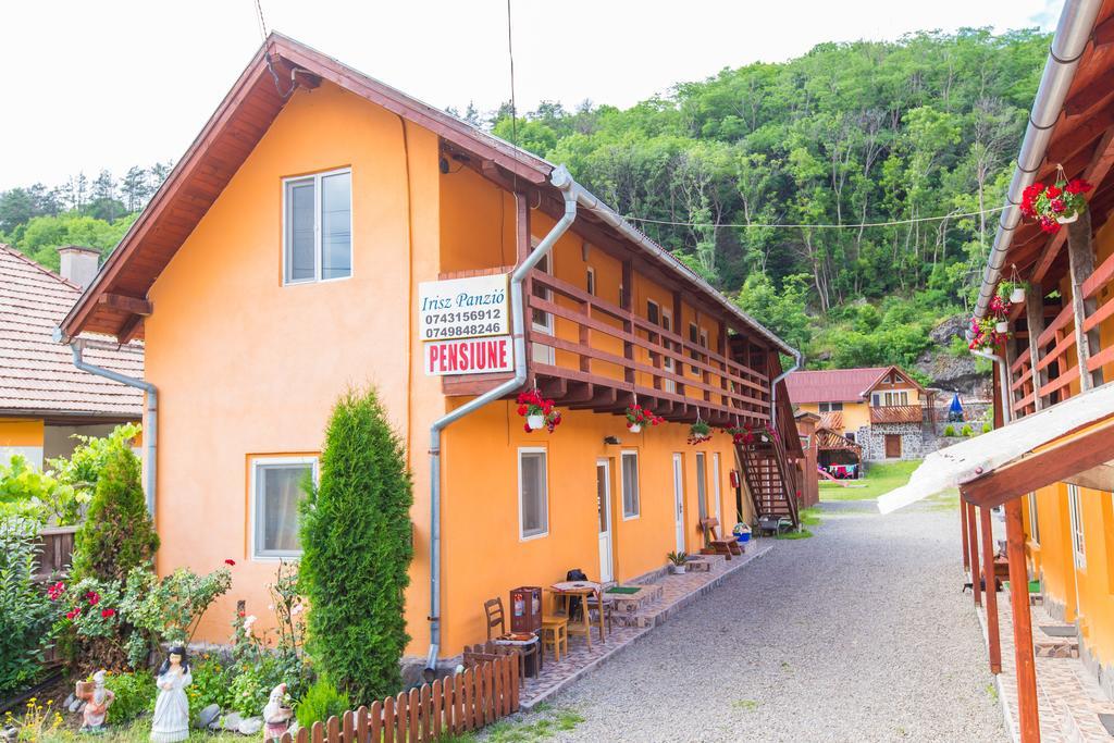 Iris Panzio Hotell Praid Exteriör bild